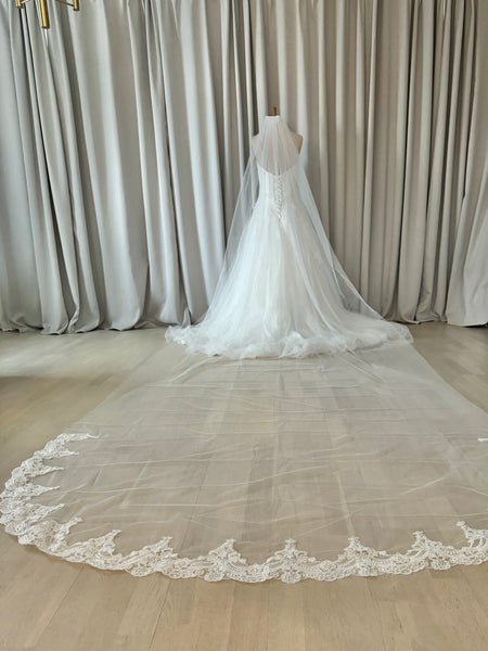 Brudslöja 500 cm spets ivory/benvit