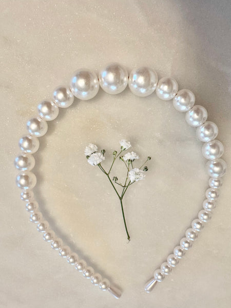 Diadem med stora pärlor