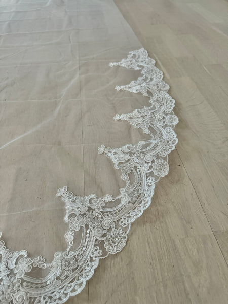 Brudslöja 500 cm spets ivory/benvit