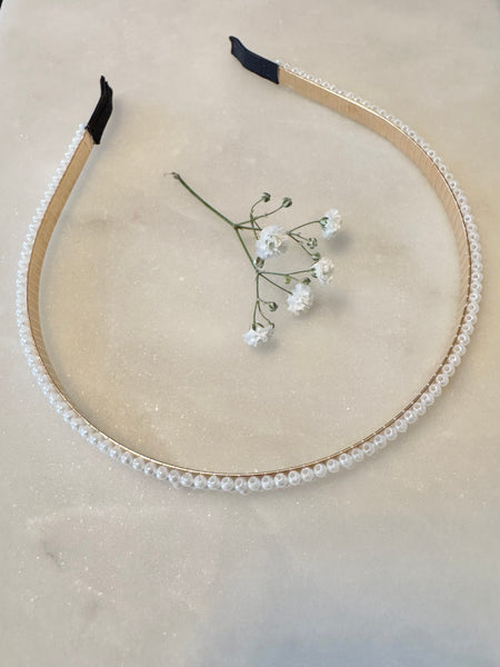 Diadem med pärlor