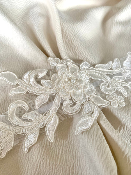 Strumpeband ivory spets med pärlor, onesize