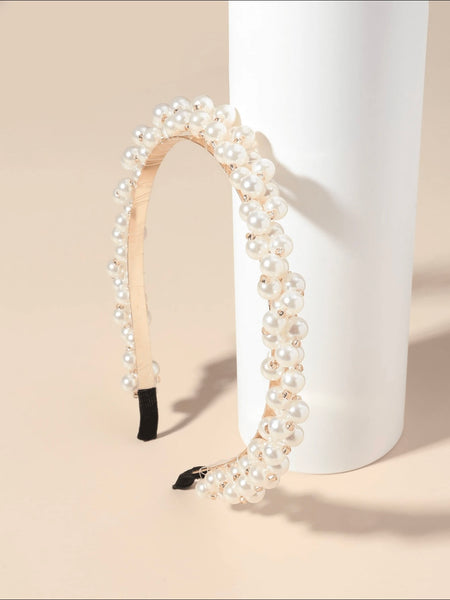 Diadem med pärlor