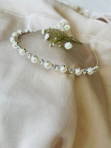 Diadem silver med stenar & pärlor