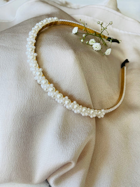 Diadem med pärlor