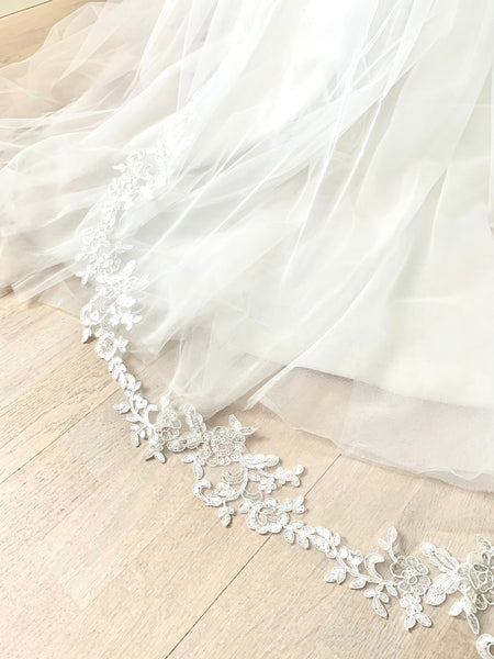 Brudslöja 200 cm med spets, off white