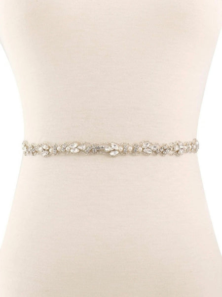 Vackert midjeband med stenar i ivory satin