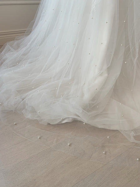 Brudslöja med pärlor, 200 cm off white