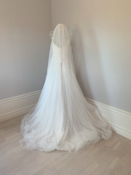 Brudslöja med pärlor, 200 cm off white