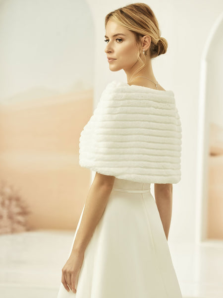 Bolero fuskpäls Bianco Evento elfenben (E329) onesize