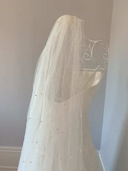 Brudslöja med pärlor, 200 cm off white