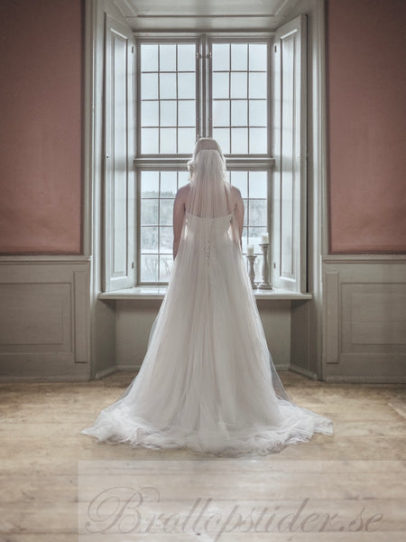 Brudslöja med pärlor, 200 cm off white