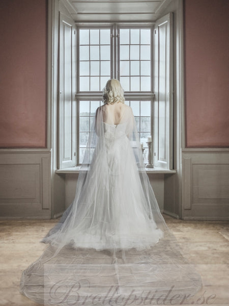 Brudcape / mantel i tyll, off white