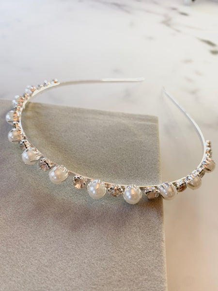 Diadem silver med stenar & pärlor