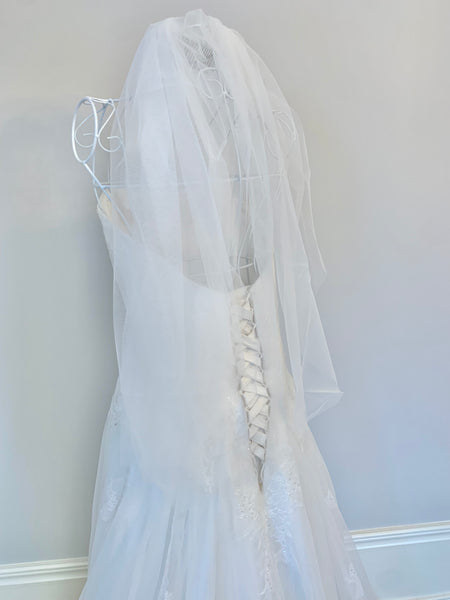 Brudslöja 75 cm i tyll klippt kant, ivory/benvit