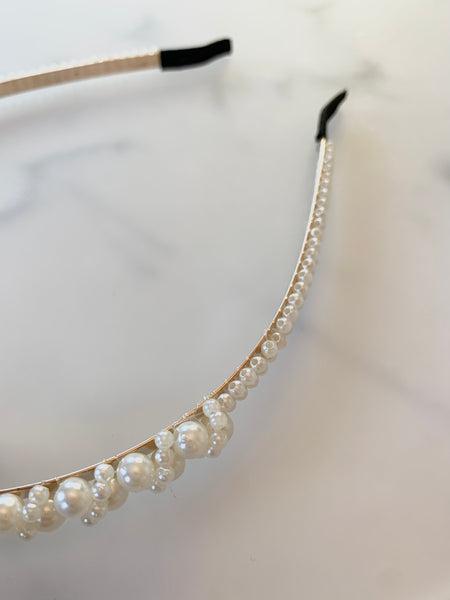 Diadem med pärlor