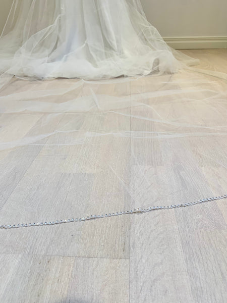 Brudslöja med stenkant, 300 cm ivory (benvit)