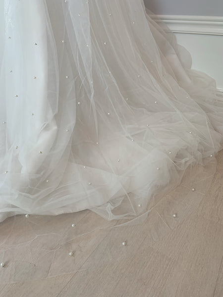 Brudslöja med pärlor, 200 cm off white