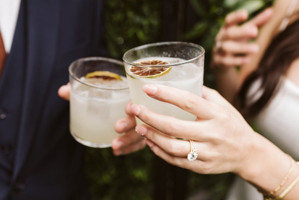 Festliga drinkar & bål till bröllopet: recept och tips för alla typer av bröllopsfester