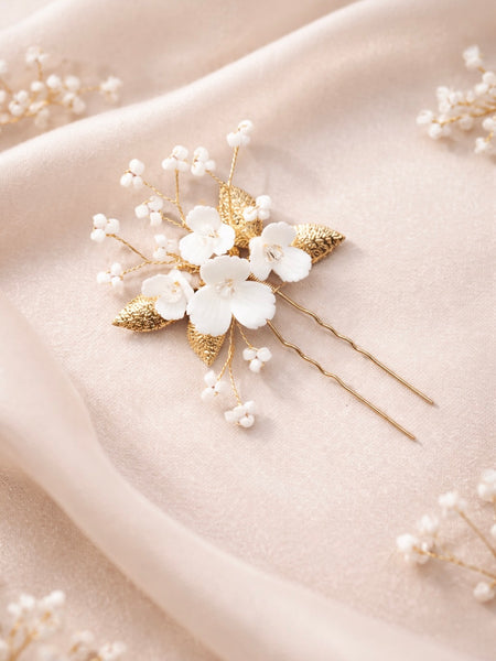 Hårnål i guld med blommor, blad & pärlor
