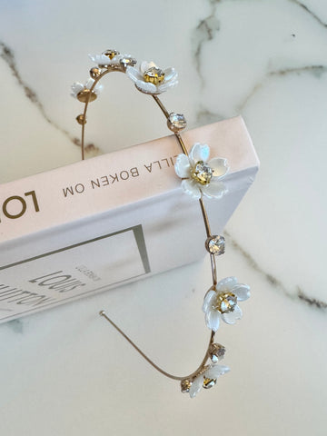 Diadem guld med stenar & blommor