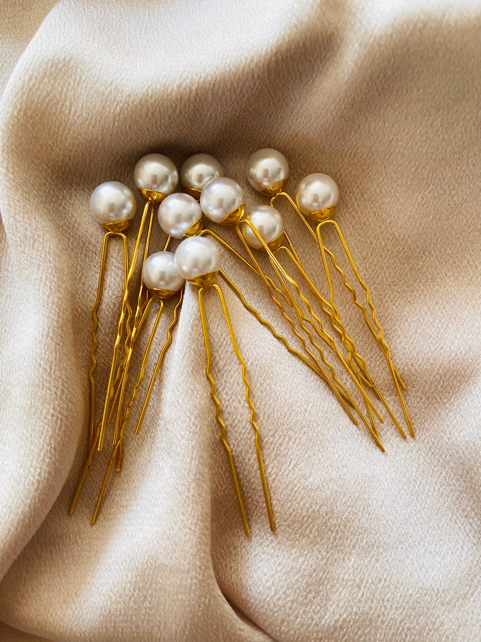 10 st hårnålar guld med pärlor 12 mm