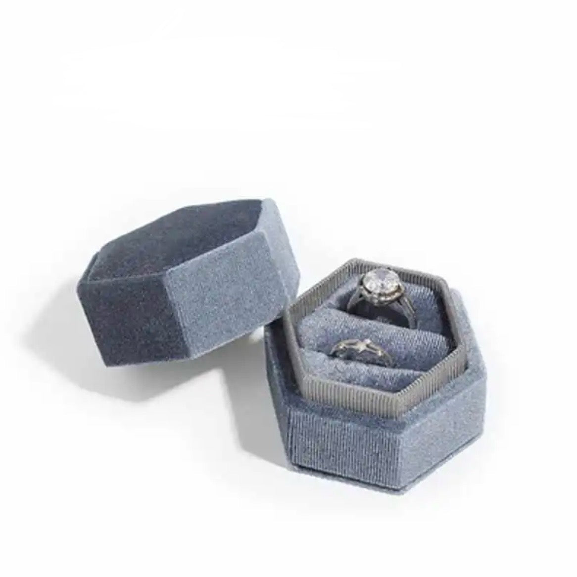 Ringask Frosty Blue, hexagon sammet (frostblå dubbel ringbox)
