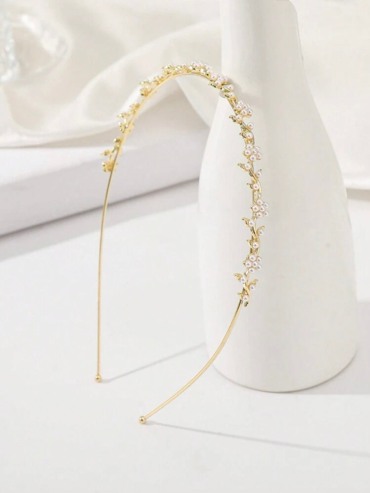 Diadem guld med pärlor & blad