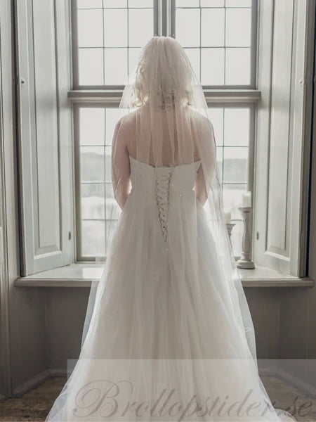 Brudslöja 2 m tyll, vit (200 cm)