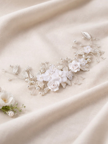 Hårband med blommor, blad & pärlor