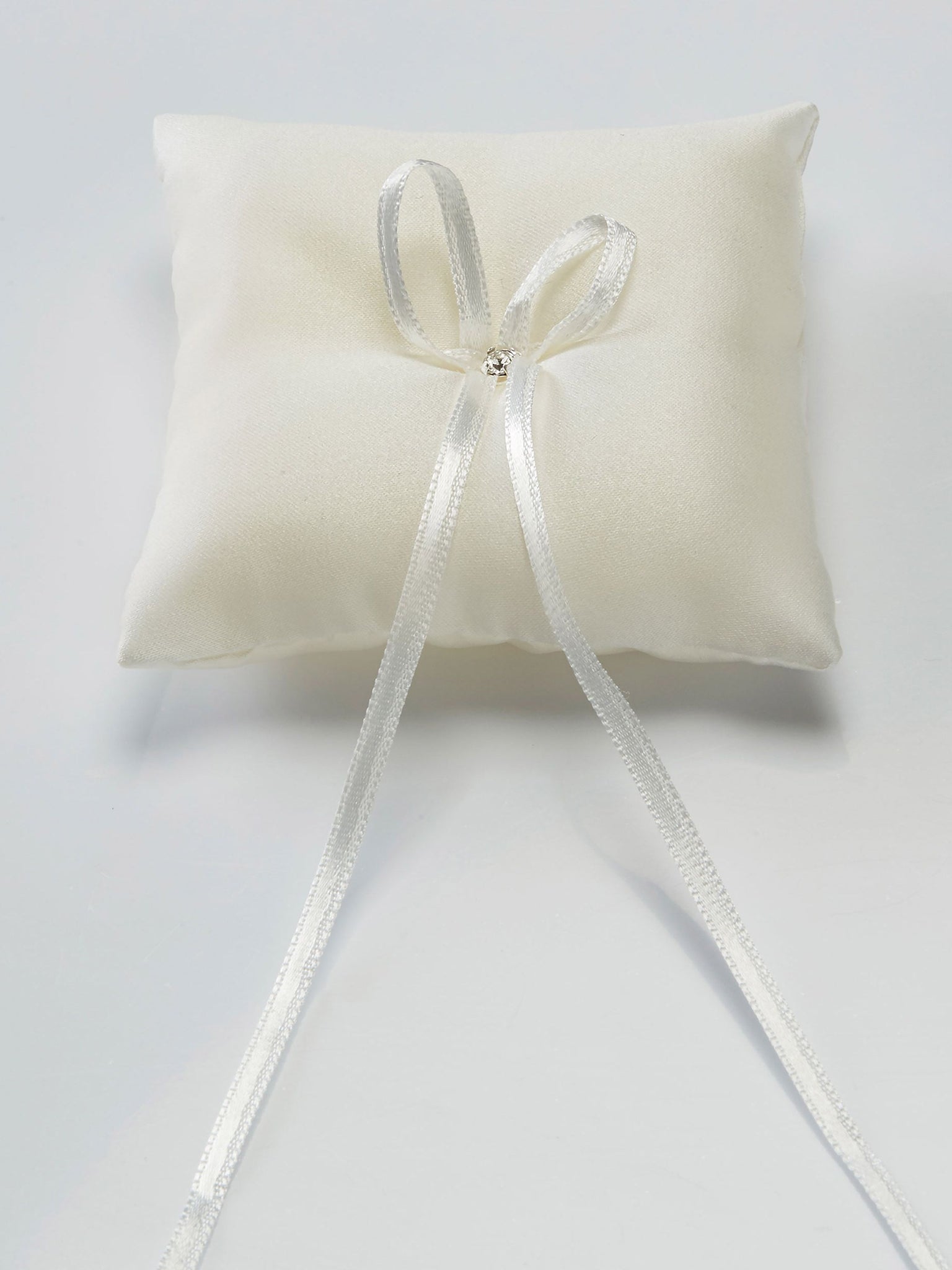 Ringkudde satin Bianco Evento (K4)