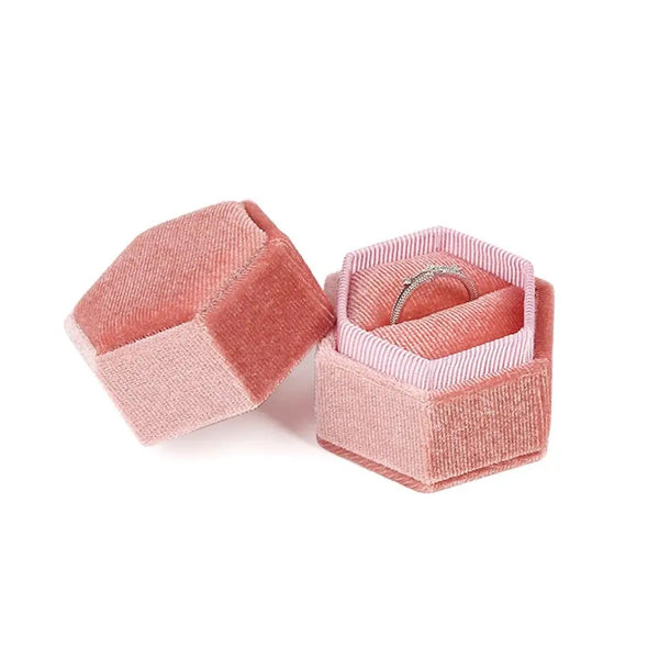 Ringask Peach, hexagon sammet (rosa ringbox)