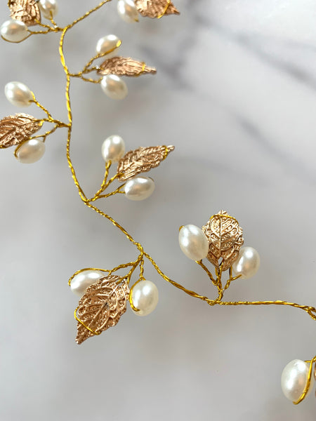 Hårsmycke hårband guld med blad & pärlor